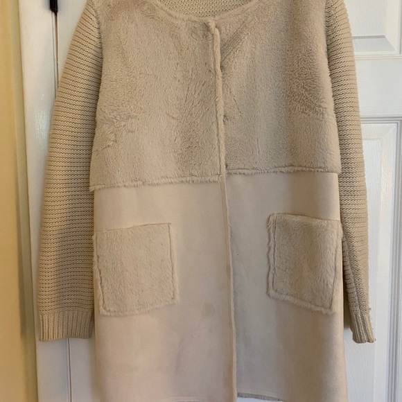 Cream color sweater Coat - Picture 5 of 5